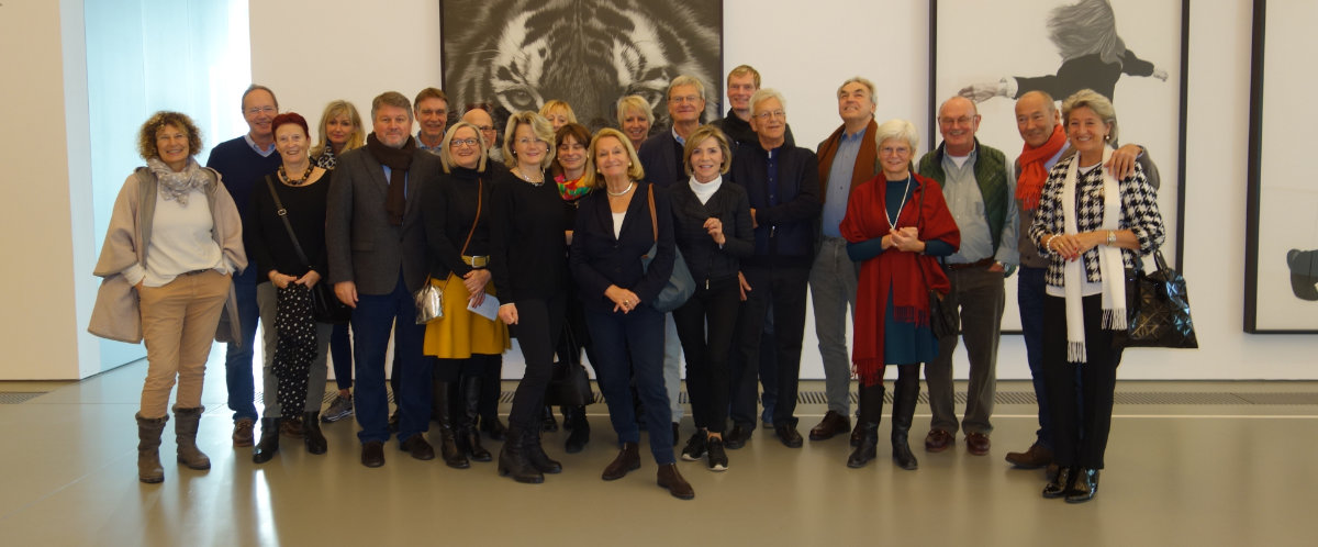 Gruppenfoto mit Freunden der MEWO Kunsthalle auf einem Ausflug