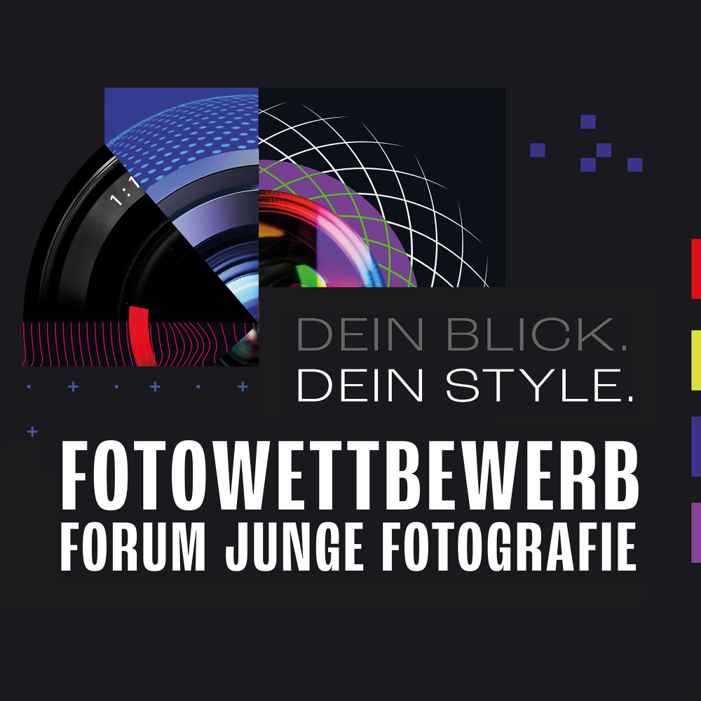 Grafik einer Fotolinse in verschiedenen geometrischen Mustern auf einem schwarzen Hintergrund. Darunter der Titel des Fotowettbewerbs.