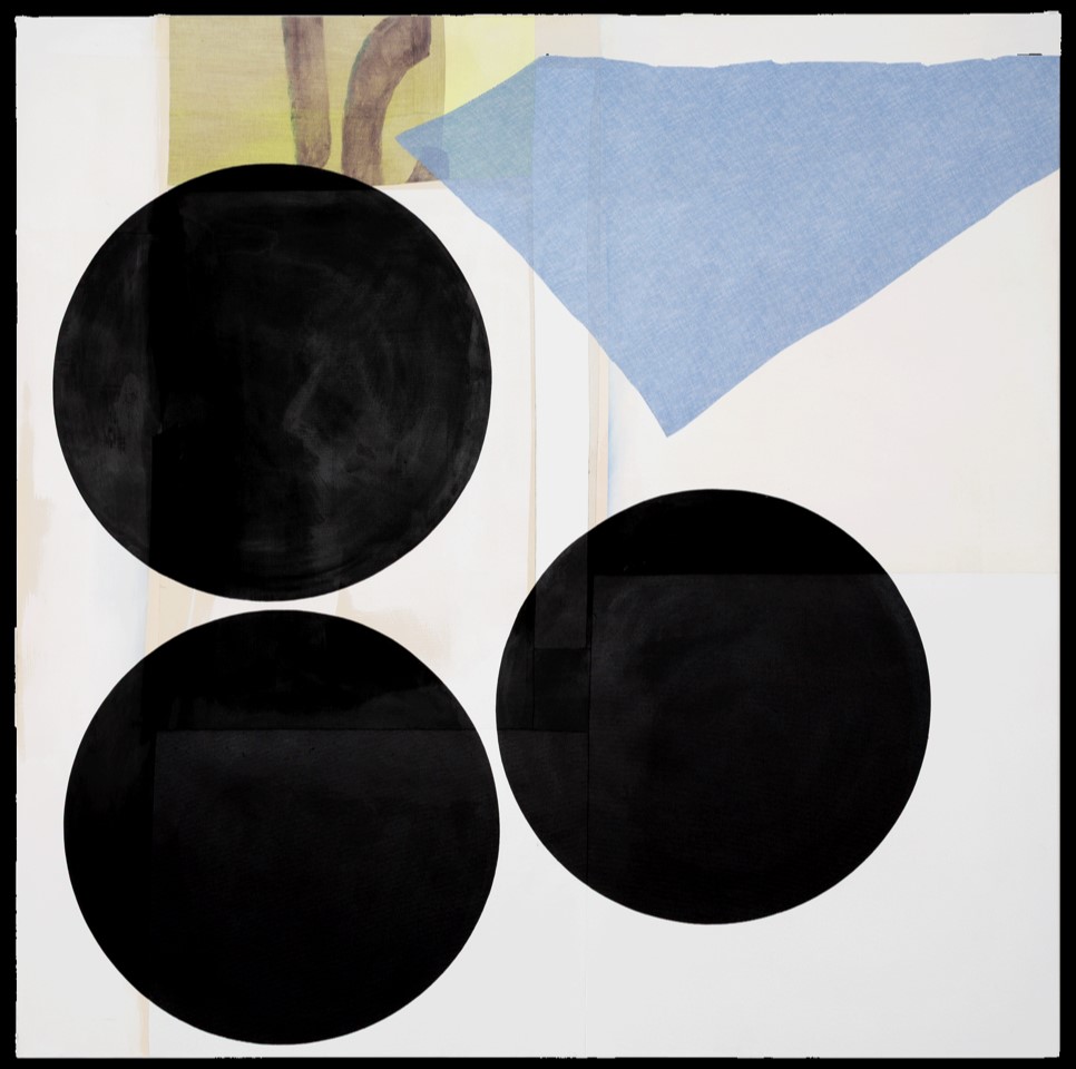 Collage aus schwarzen Punkten, blauem Tape